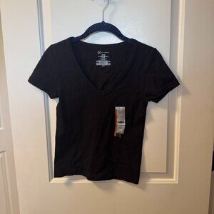 NWT No Boundaries Black Tee Size M